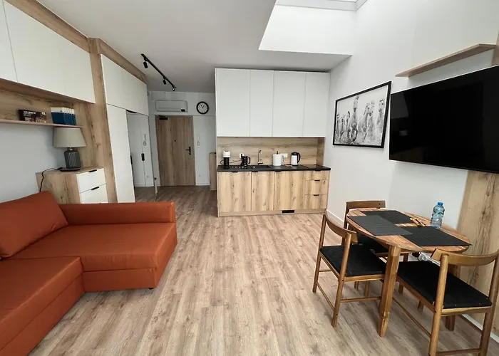 - Zwycieska Free Garage 弗罗茨瓦夫